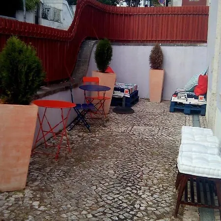 Guest house Three4six Paco de Arcos